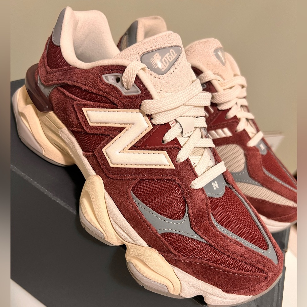 BNIB New Balance 9060 Burgundy - Picture 1 of 6